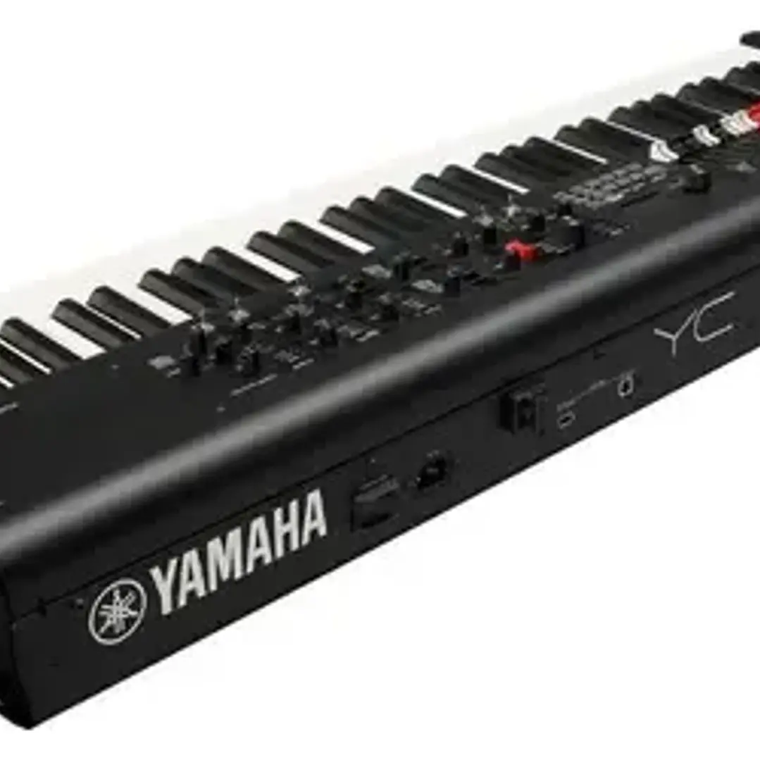 YAMAHA YC73 STAGE KEYBOARD 73 TECLAS 9