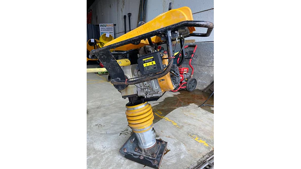 Vibropison bencinero 4 hp GE Wilson 11KN  GTR80R20 3