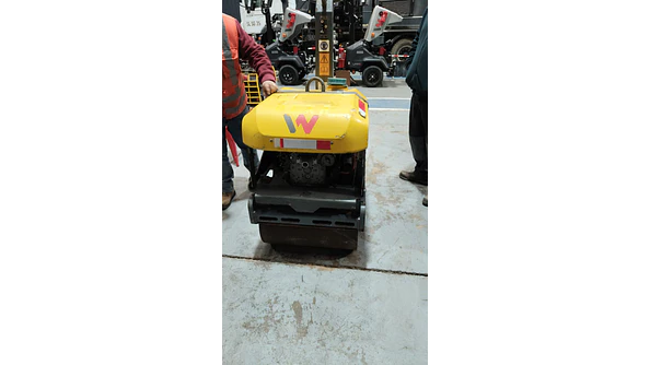 Rodillo manual Wacker Neuson modelo RD-7 Usado 4