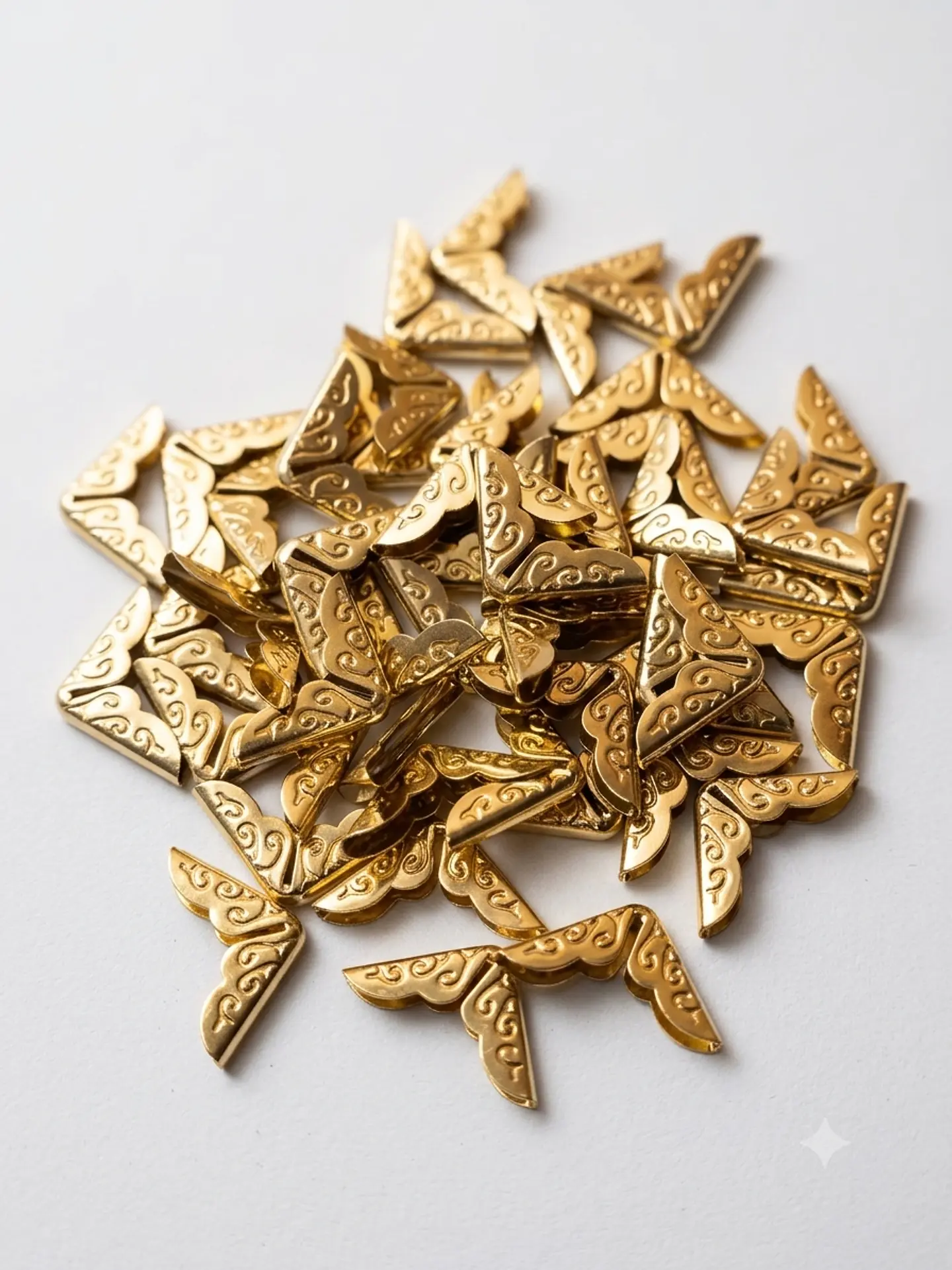 Esquineros Metálicos 1,5 cm. 3