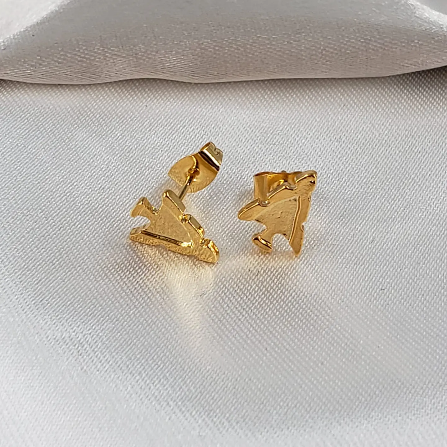 TOPO TRIÁNGULO PEQUEÑO BAÑO DE ORO TZD0030 1