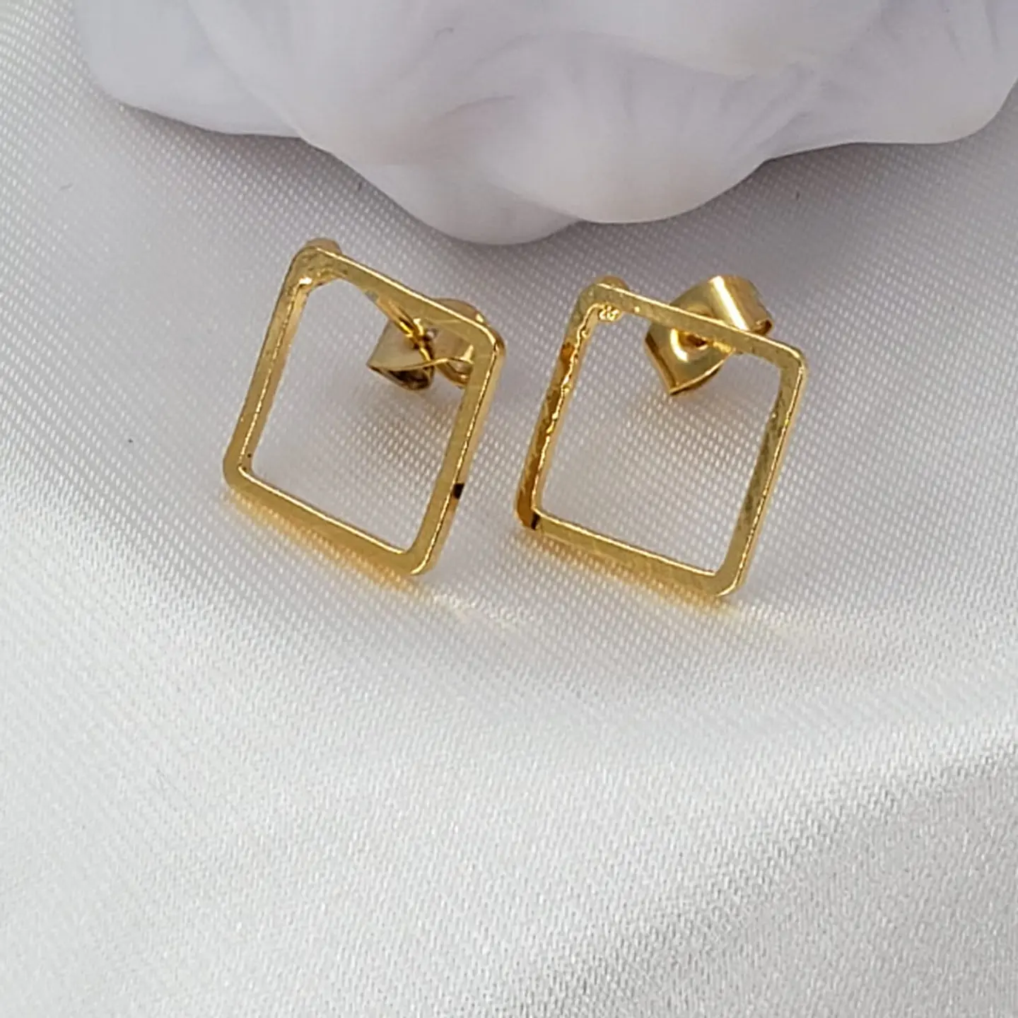 TOPO ROMBO LISO BAÑO DE ORO  1