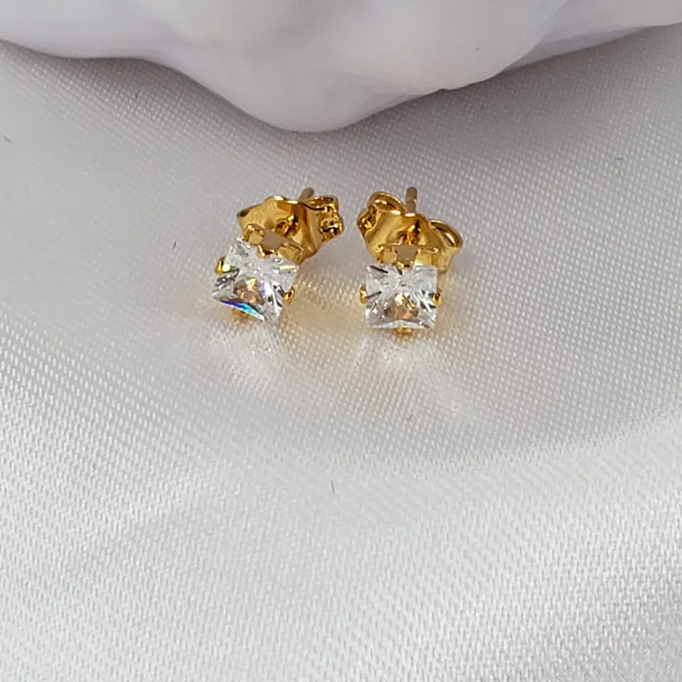 TOPO CON ZIRCÓN BAÑO DE ORO  1