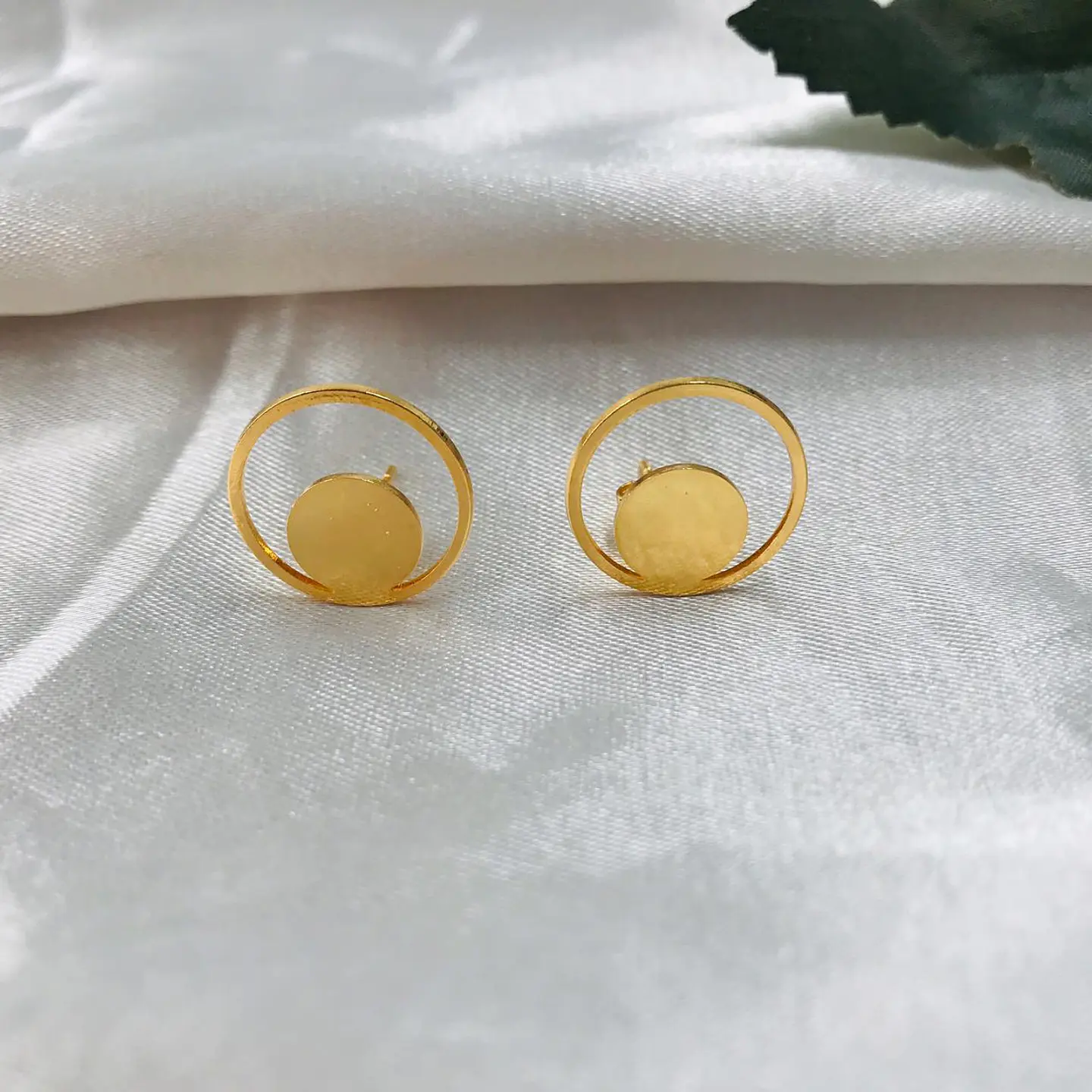 TOPO REDONDO DOBLE ARO LISO BAÑO DE ORO  1
