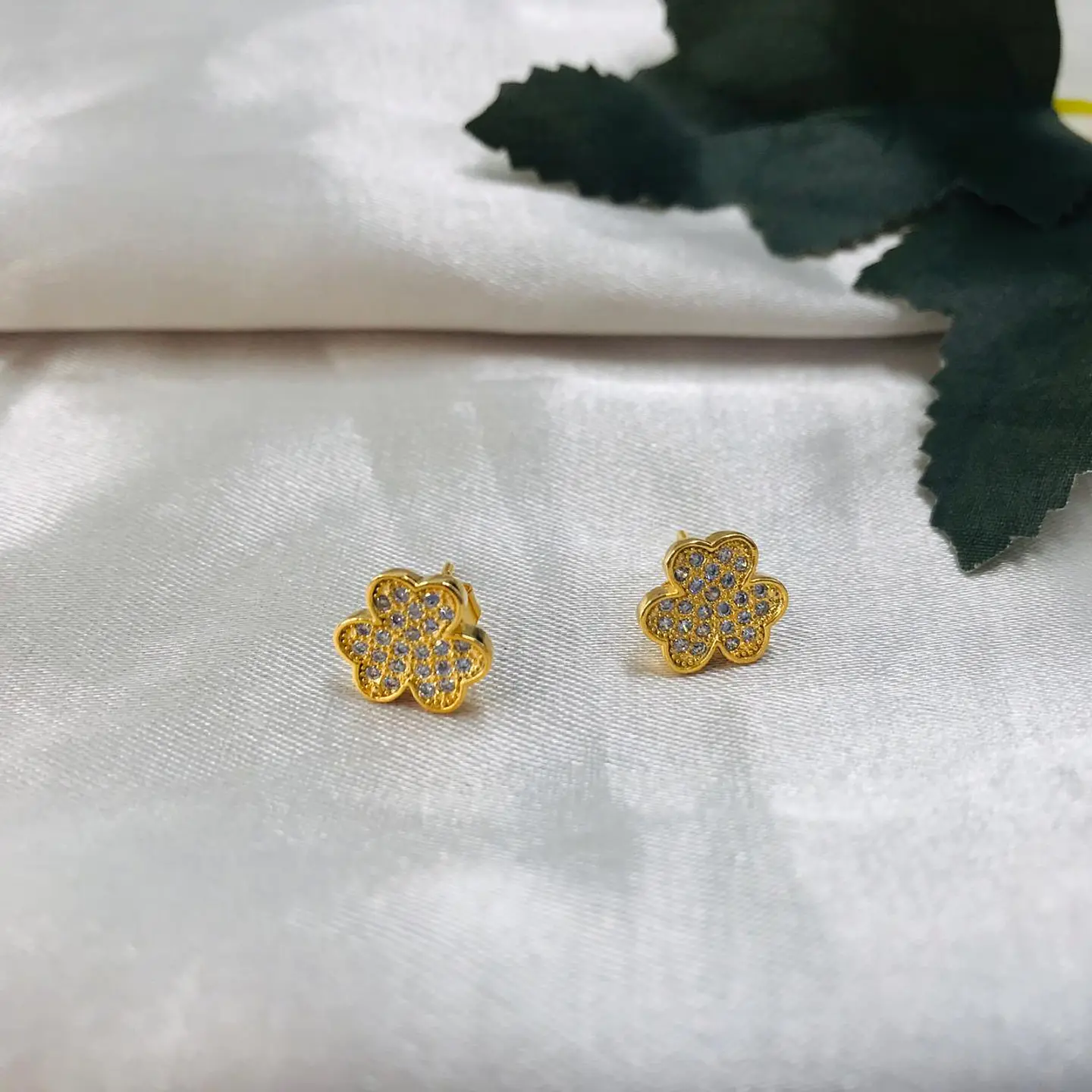 TOPO TRÉBOL MICRO CIRCÓN AMZ0005 1
