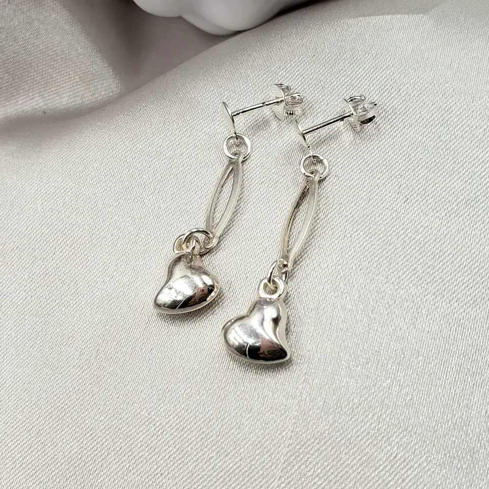 ARETE ✦ LARGO CON CORAZÓN 1