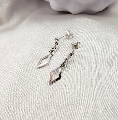 ARETE ✦ LARGO ROMBO LISO 