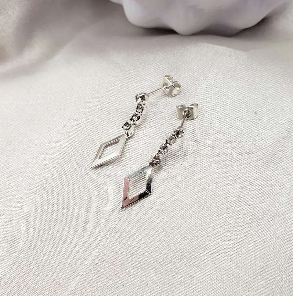 ARETE ✦ LARGO ROMBO LISO  1