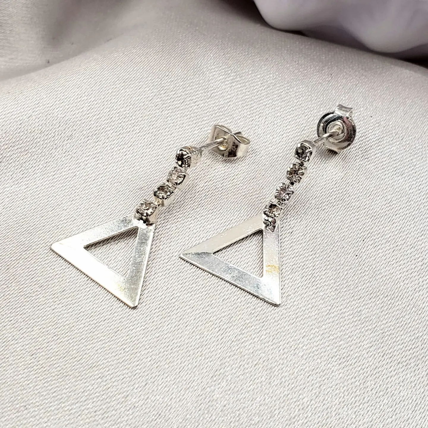 ARETE ✦ LARGO TRIANGULO LISO  1