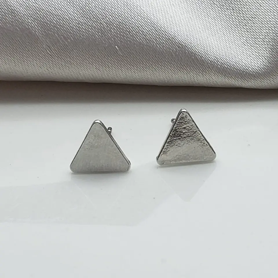 TOPO TRIANGULO LISO TZP0033 1