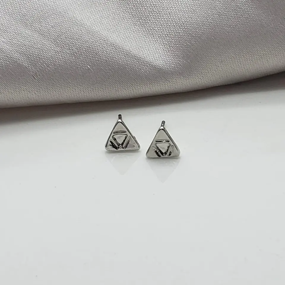 TOPO TRIANGULO PEQUEÑO TZP0063 1