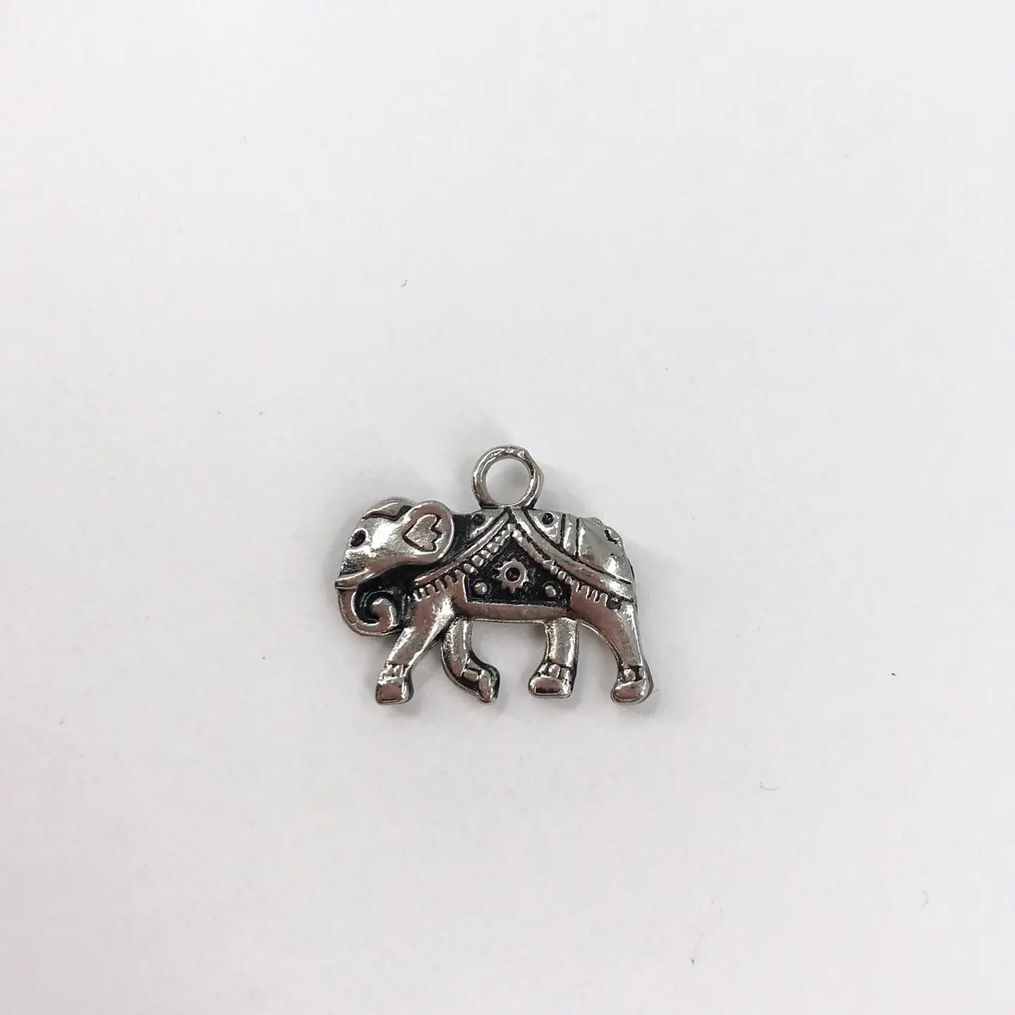 DIJE ELEFANTE EN ZAMAK 1