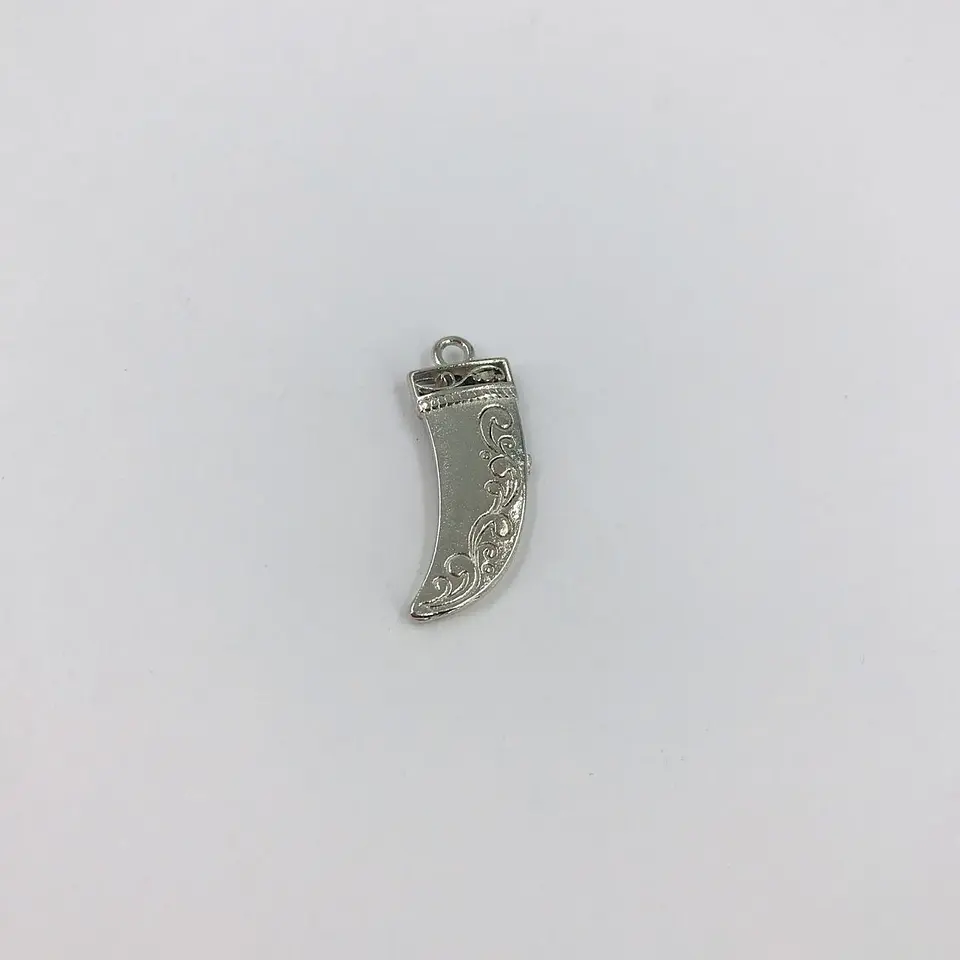CUCHILLO EN ZAMAK #142 1
