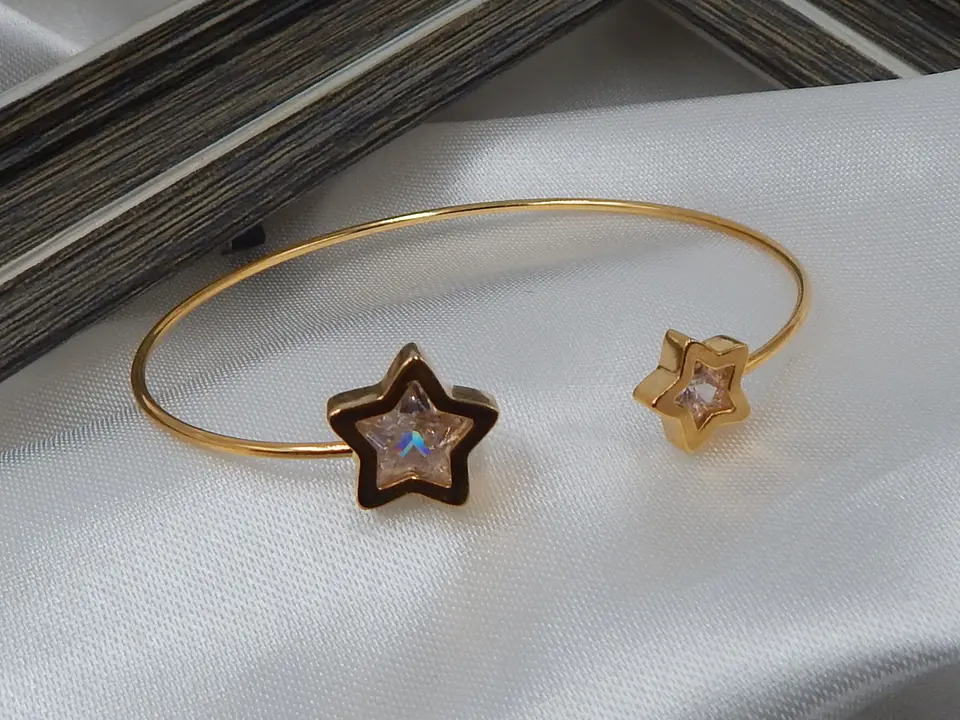 PULSERAS ESTRELLAS EN ZIRCONES BAÑO DE ORO  1