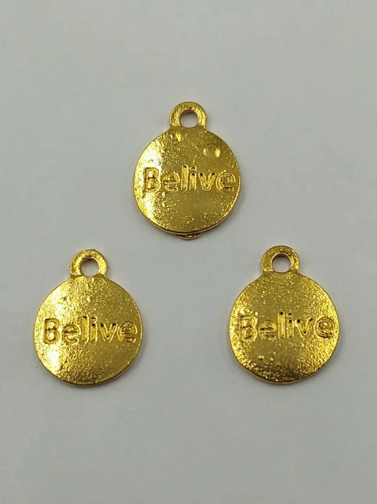 PLACA BELIVE BAÑO DE ORO T3219-1             1