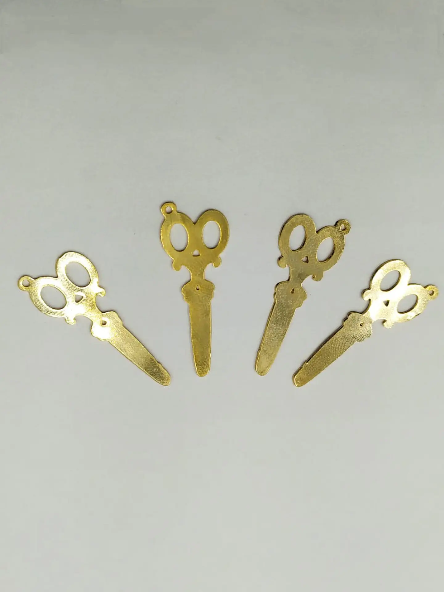 TIJERAS BAÑO DE ORO T054        1