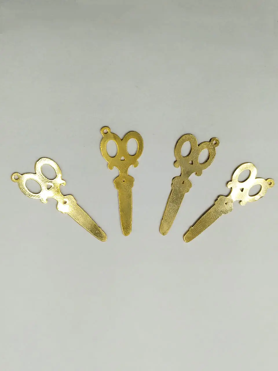 TIJERAS BAÑO DE ORO T054        1
