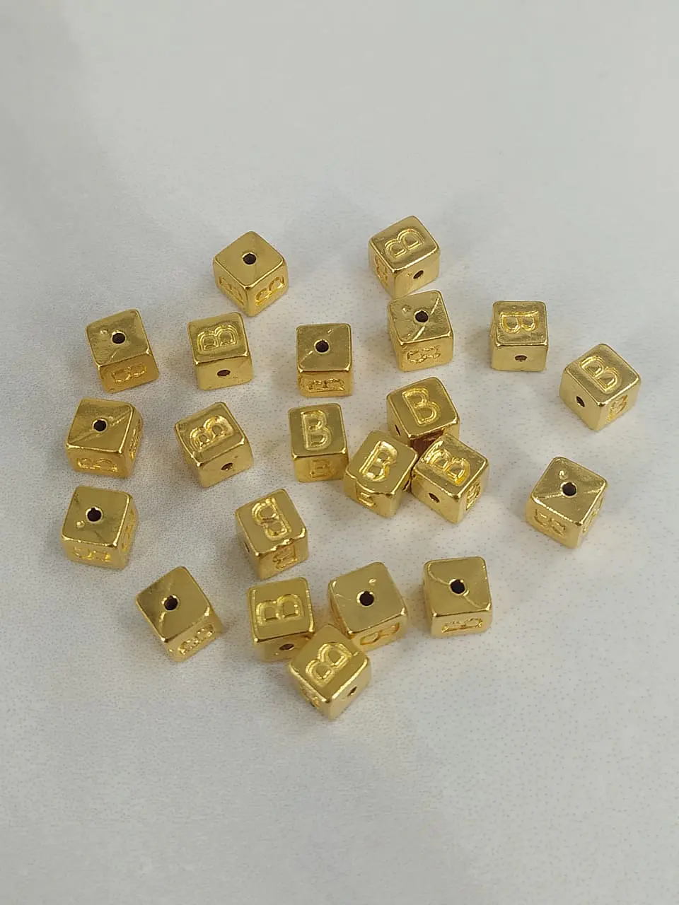 CUBO LETRAS 6MM ZAMAK B763                       2