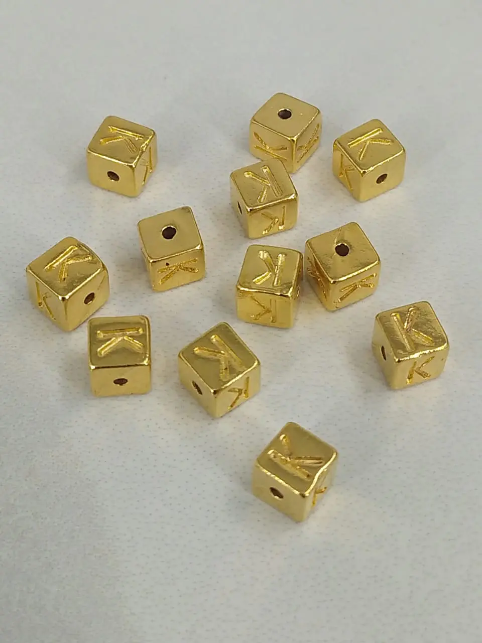 CUBO LETRAS 6MM ZAMAK B763                       7
