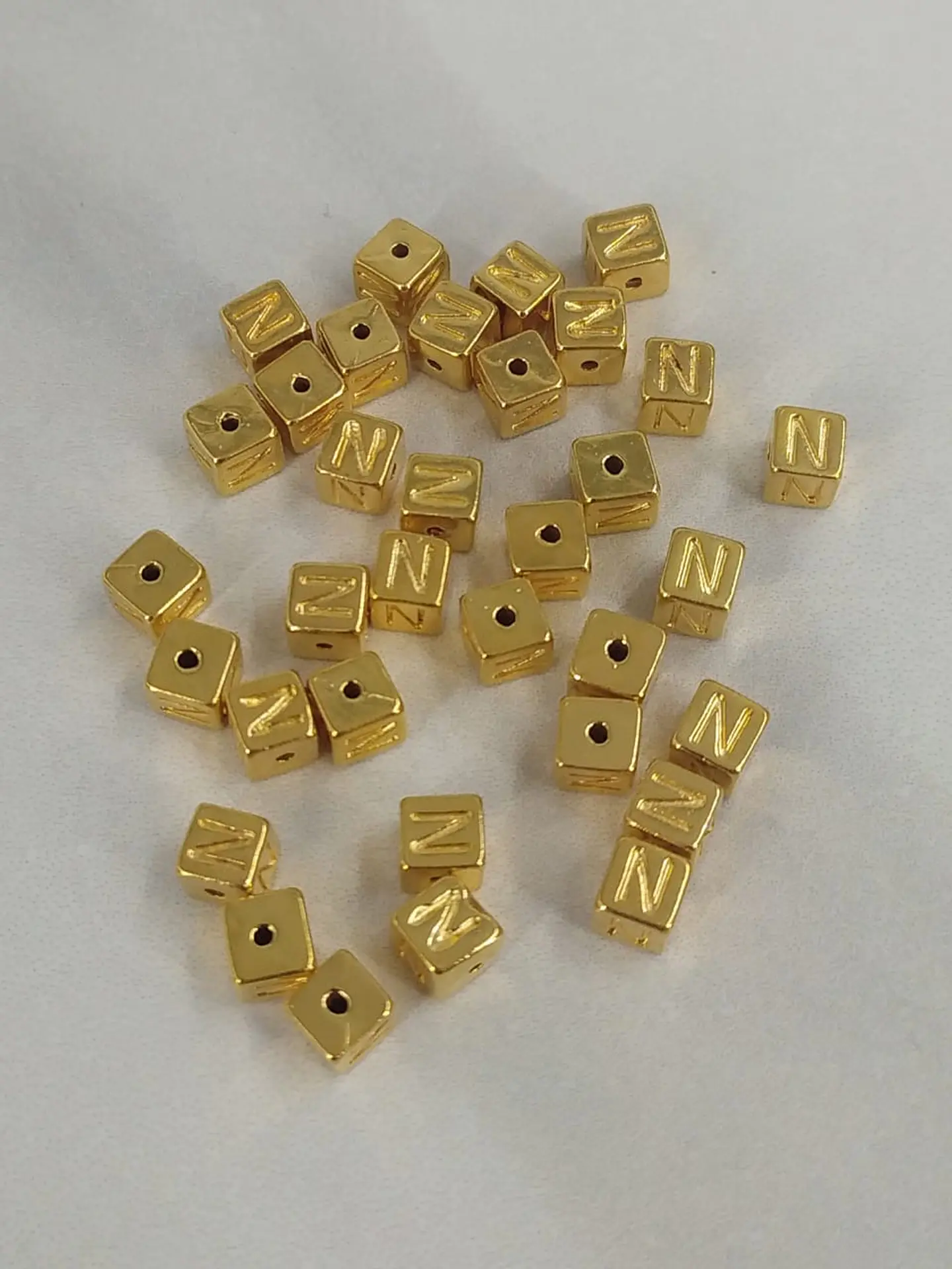 CUBO LETRAS 6MM ZAMAK B763                       9