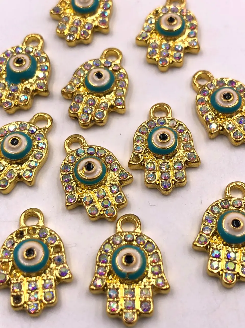 MANO HAMSA EN FANTASÍA W-4565       1