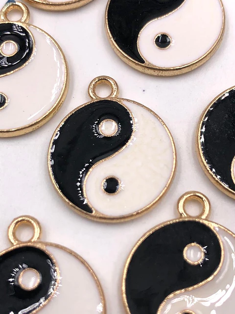 YIN Y YANG EN FANTASÍA W-4666                                            