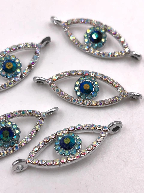 OJO EN FANTASÍA 330-40