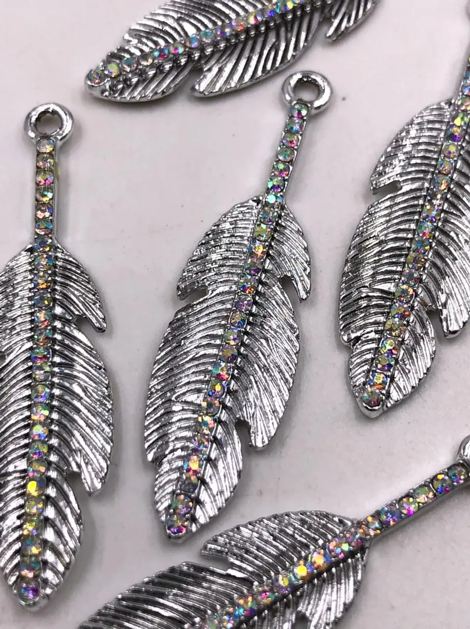 PLUMA EN FANTASÍA 330-61                                     1