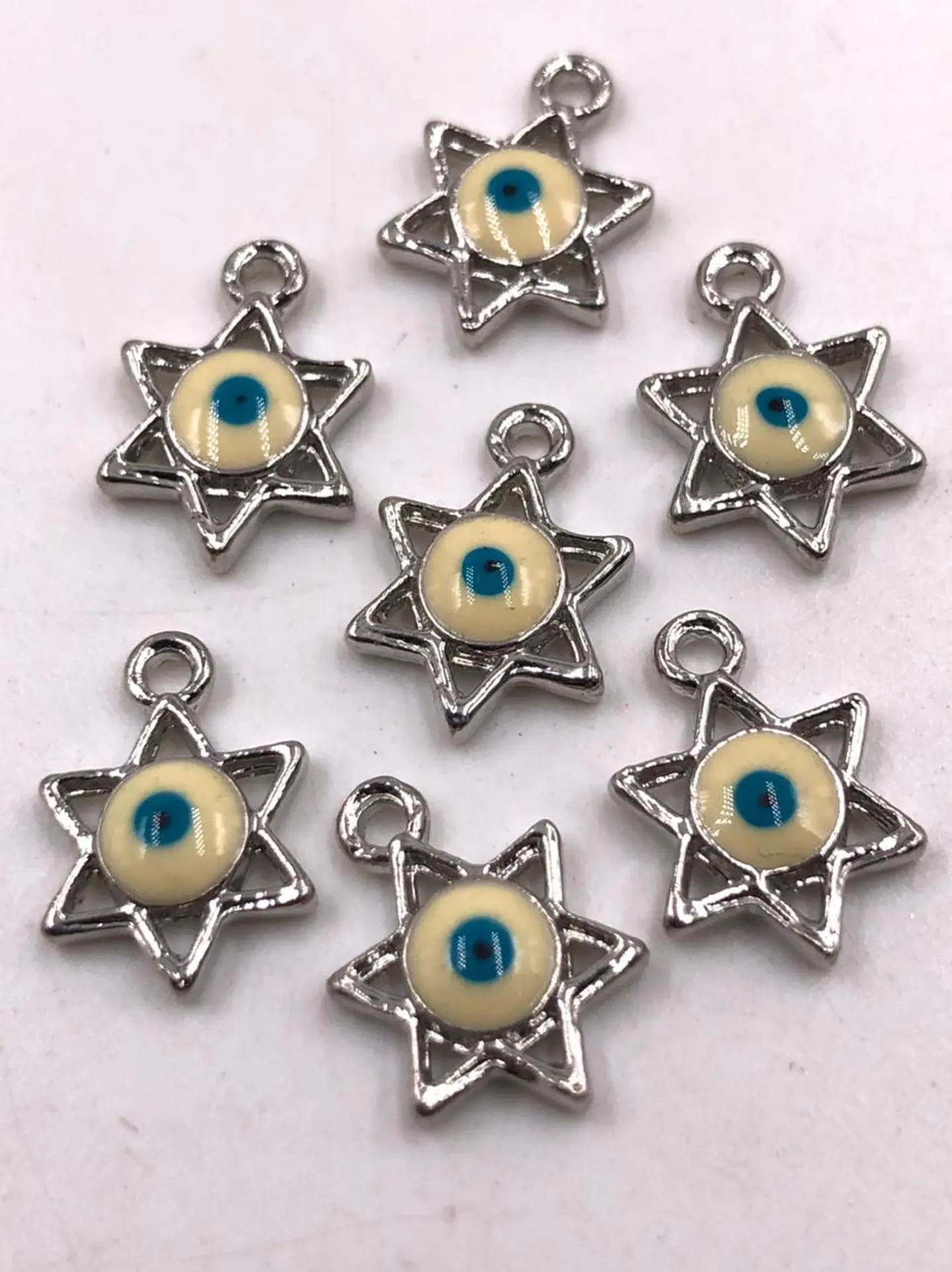 ESTRELLA EN FANTASÍA 330-82 1