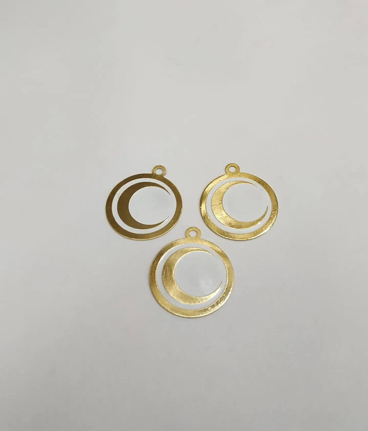 FIGURA RESINA BAÑO DE ORO T6369 1