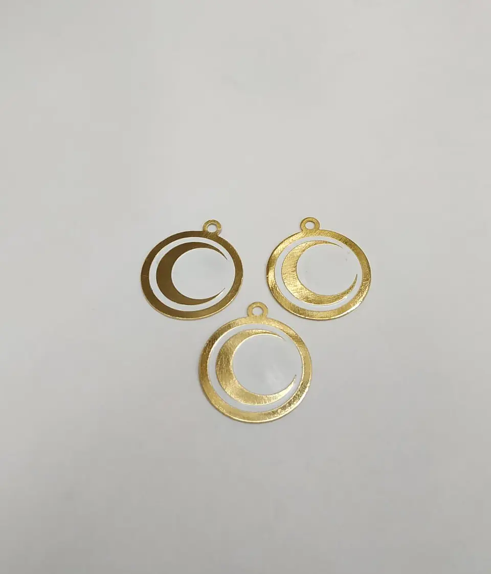FIGURA RESINA BAÑO DE ORO T6369 1