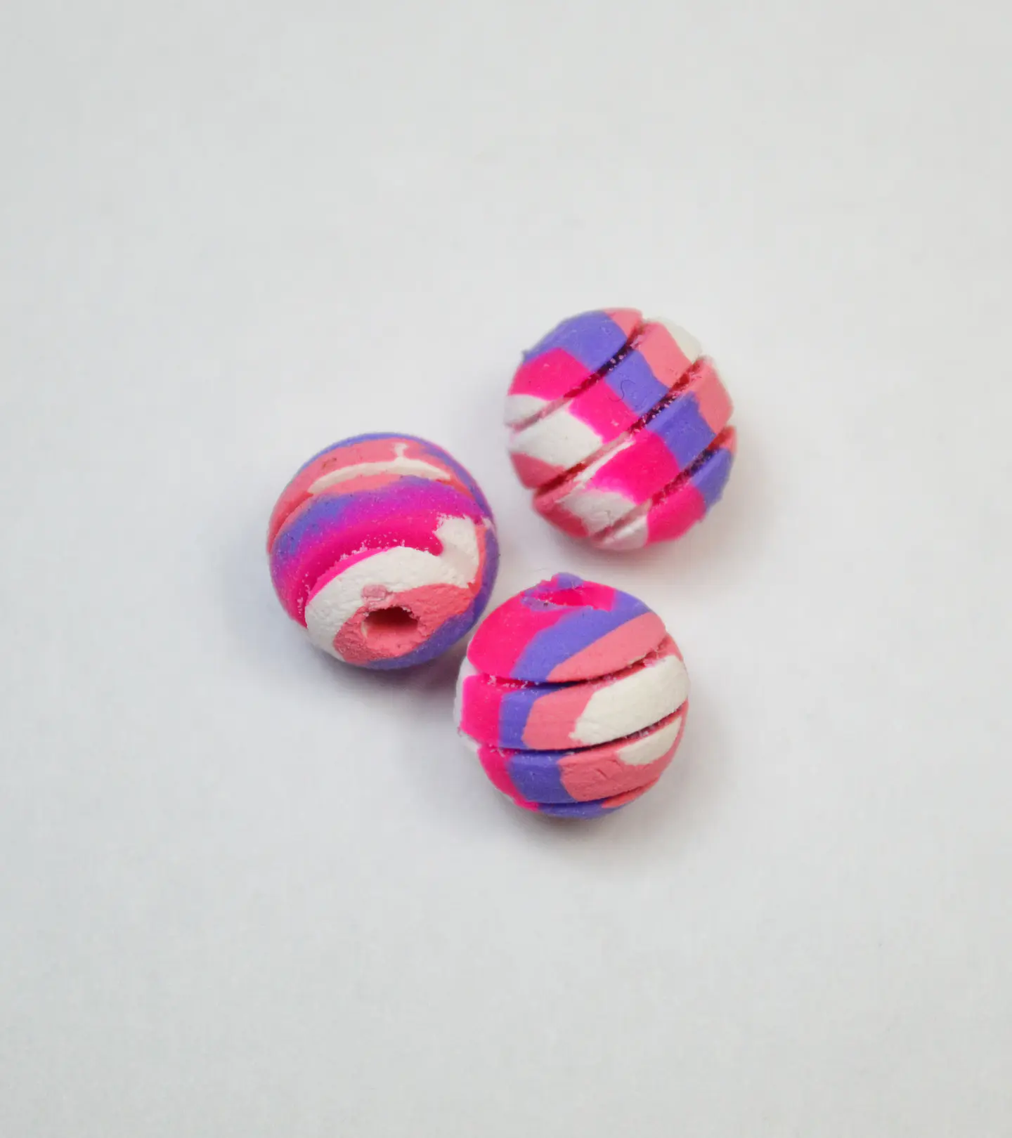 BOLA VETEADA CON RAYAS 8MM NEOPRENO BNR8. 6