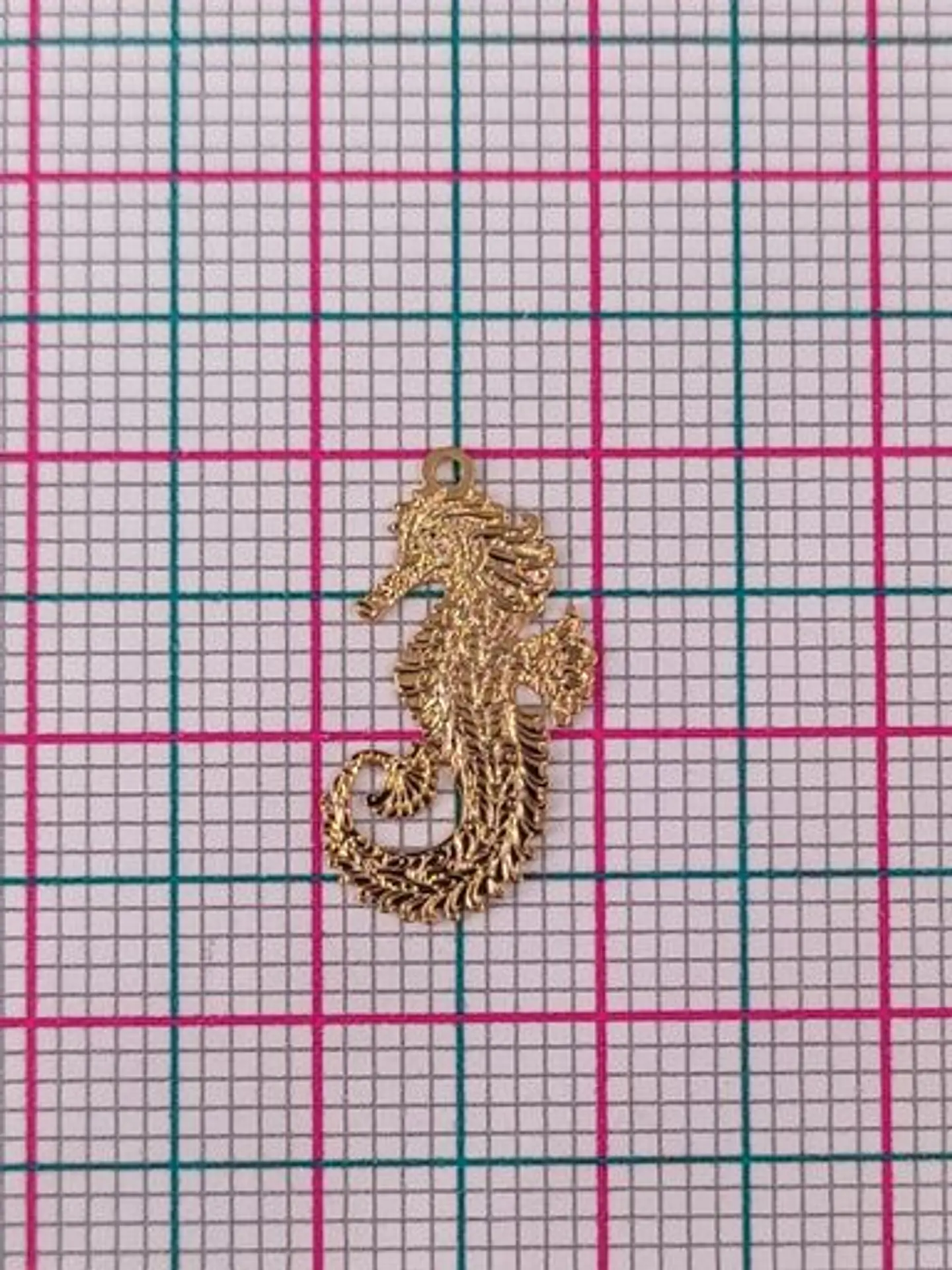 CABALLO DE MAR MINI DIJE BAÑO DE ORO T5861-1 2