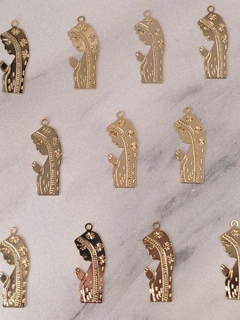 VIRGEN MINI DIJE BAÑO DE ORO T3495                                      