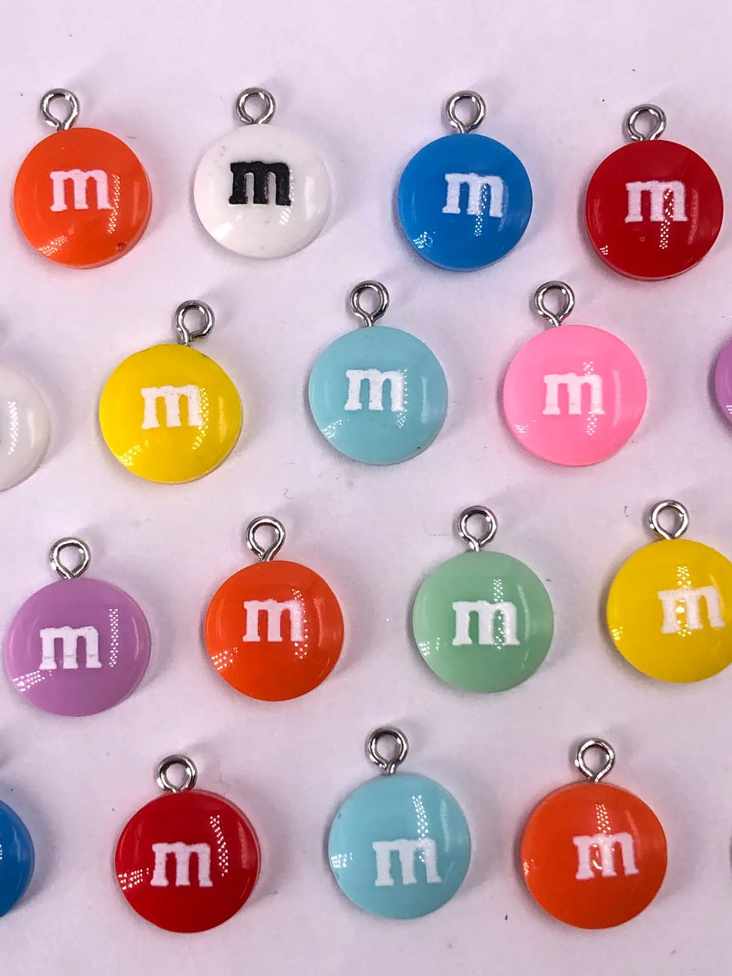 DIJE M&M COLORES PLÁSTICO MYMC/PLA1 1