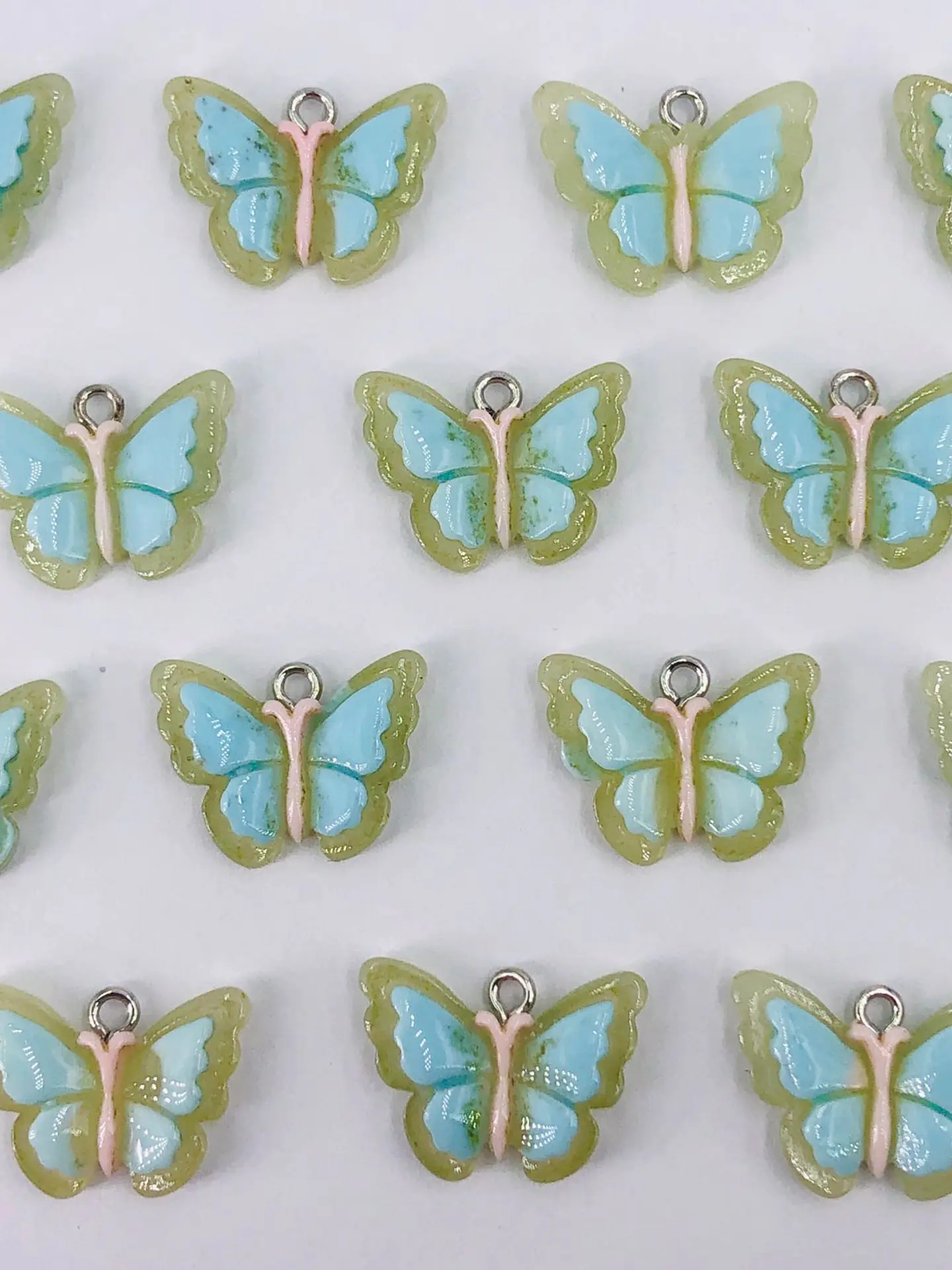 MARIPOSA ACRÍLICO COLORES T7080 1