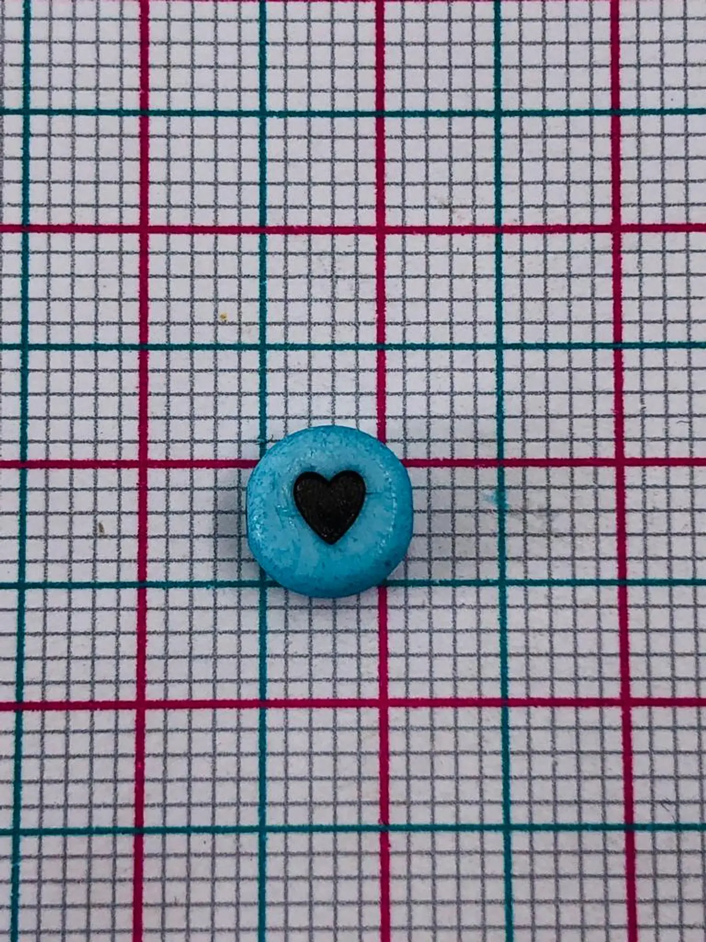 ENSAMBLE PASTILLA CORAZÓN NEGRO COLORES DEC-SN 2
