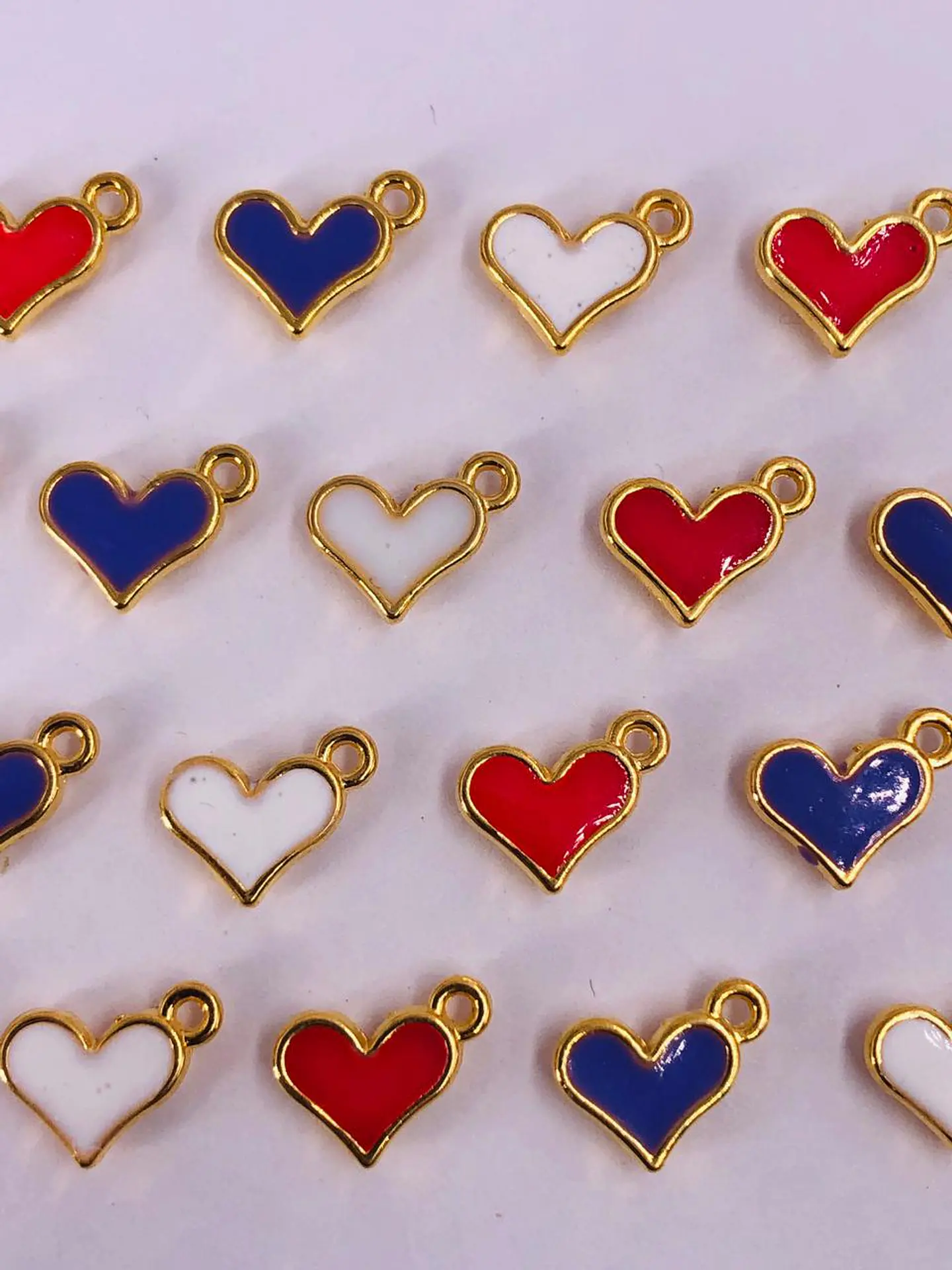 CORAZÓN COLORES RESINA BAÑO DE ORO T8012 1