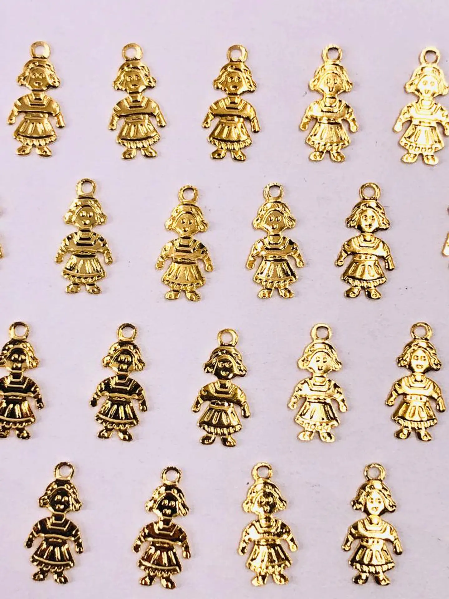 NIÑA MINI DIJE BAÑO DE ORO TP-074                                          1
