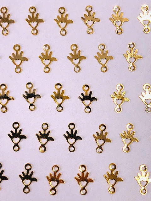 MANO MINI DIJE BAÑO DE ORO XW03693                      