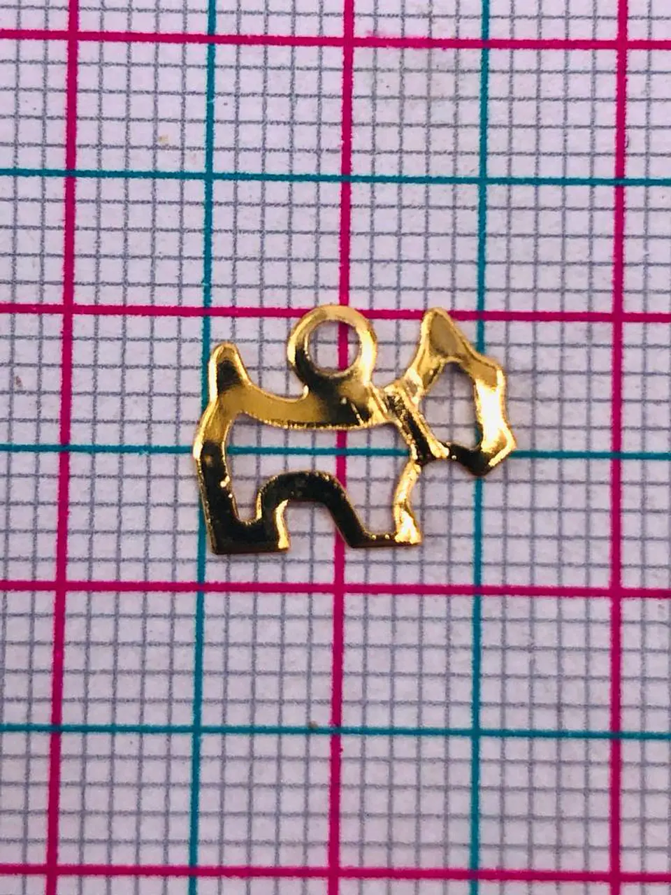PERRO MINI DIJE BAÑO DE ORO T3390                             2