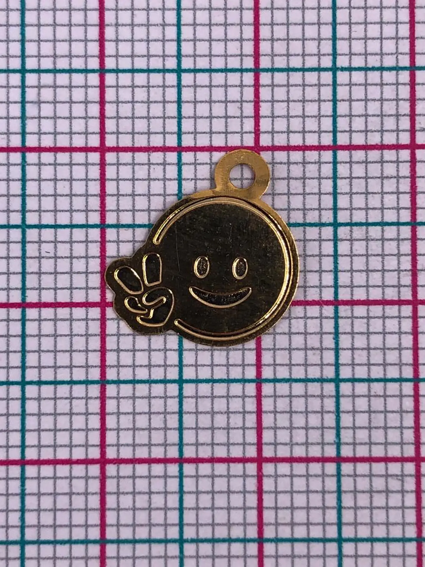 CARA FELIZ MINI DIJE BAÑO DE ORO T5252                                               2