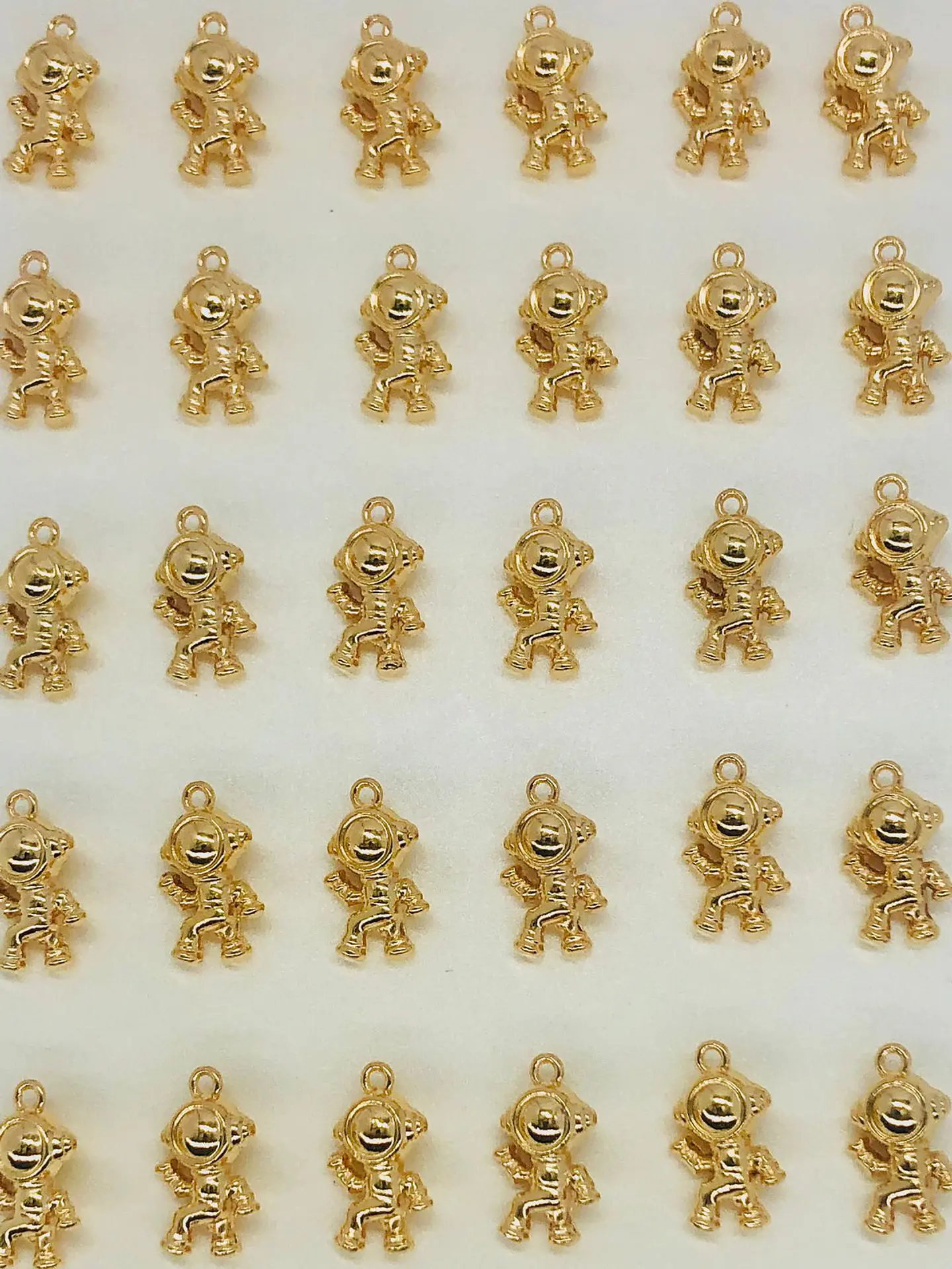 DIJE ASTRONAUTA ZAMAK BAÑO DE ORO W-8880-GOLD 1