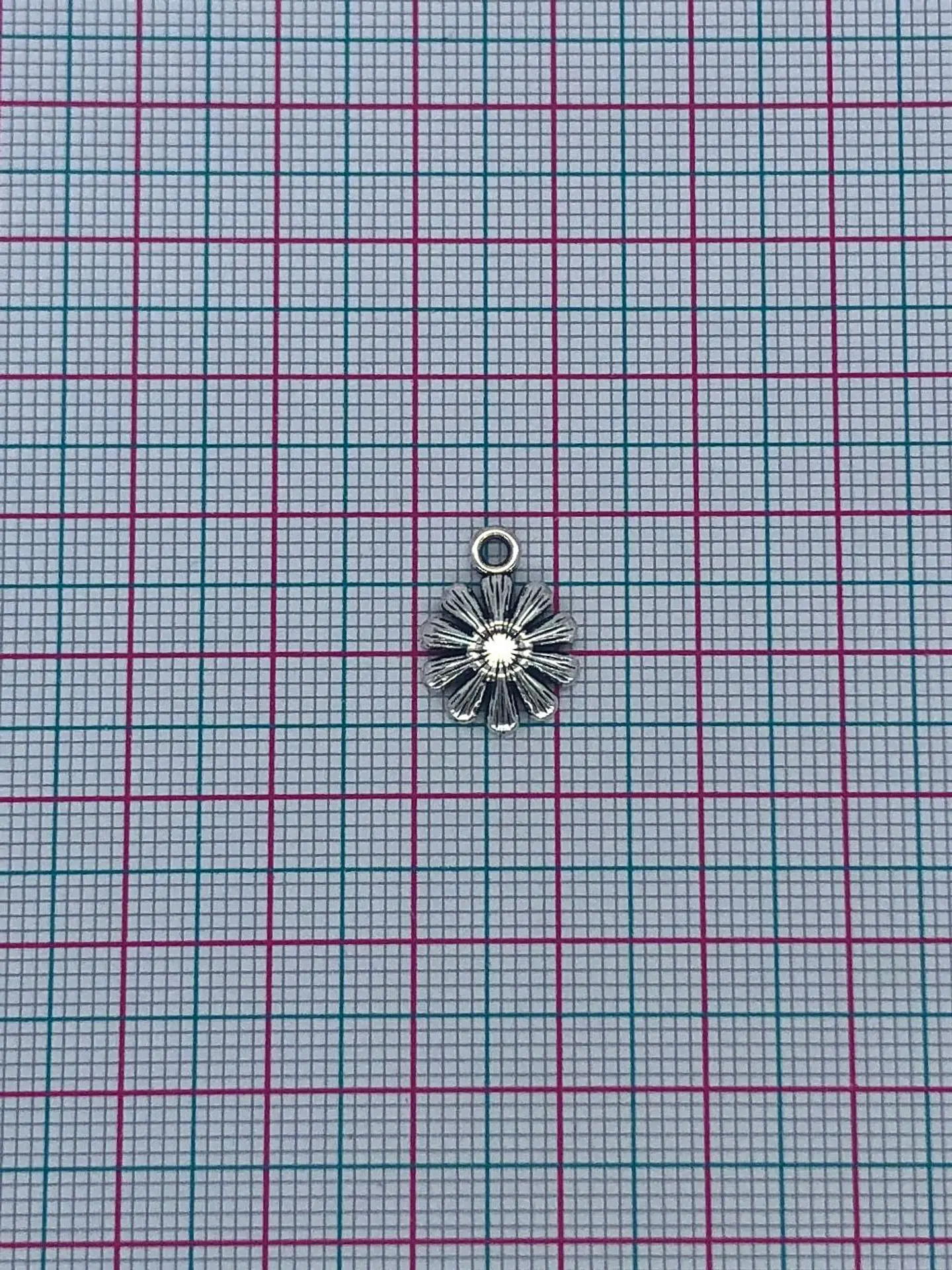 FLOR GRABADA ZAMAK NIQUEL A60993 2
