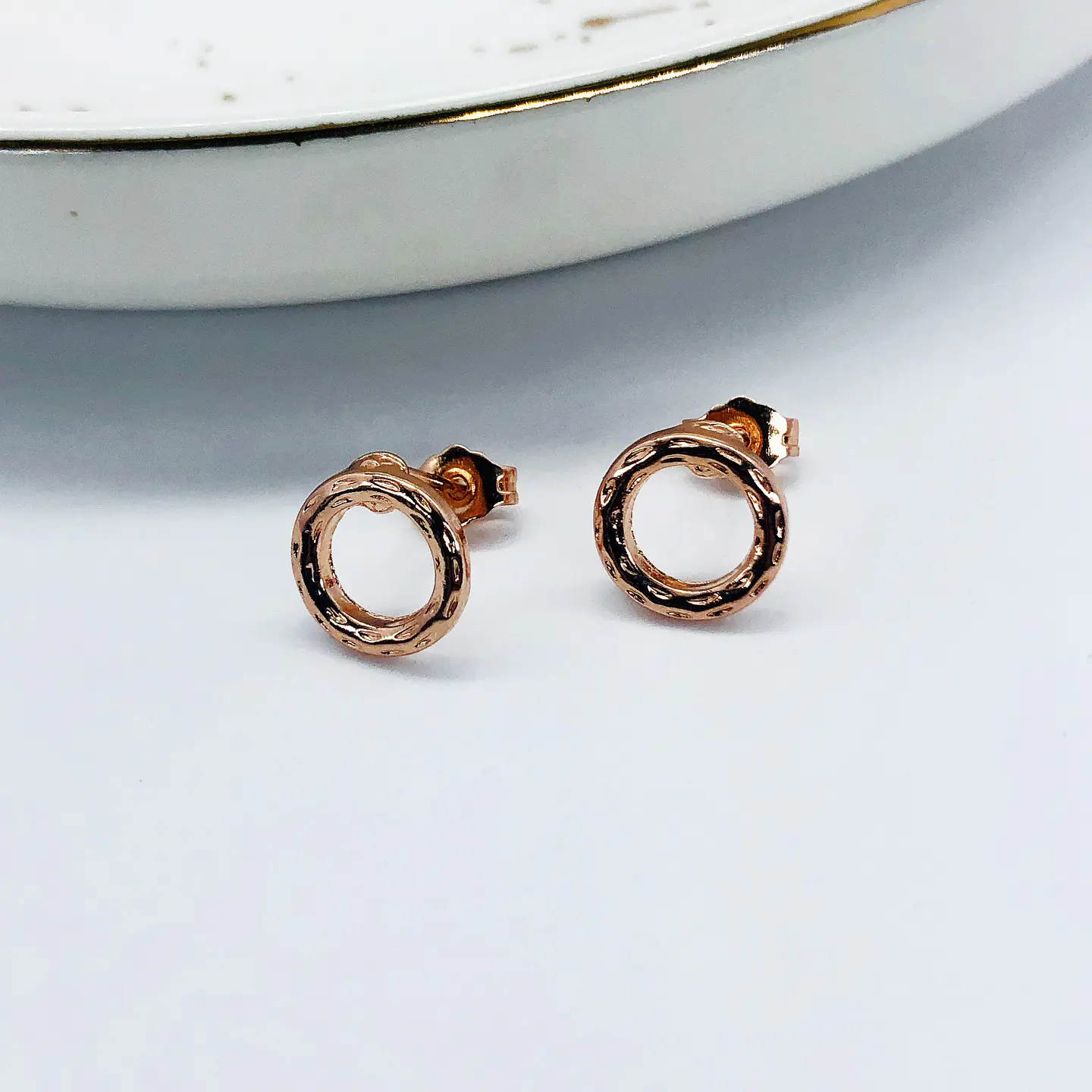 TOPO ✦ ARO CORRUGADO BAÑO DE ORO ROSA 1
