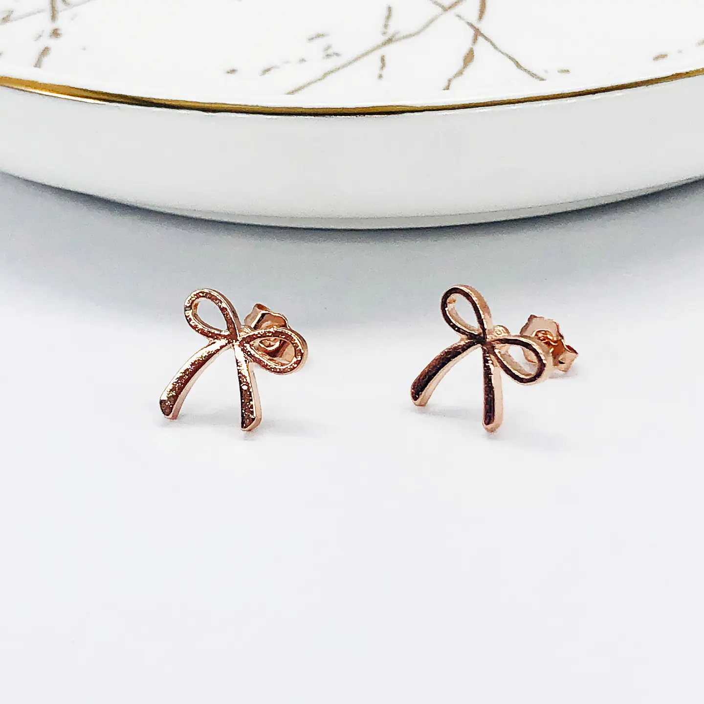 TOPO ✦ MOÑO LISO BAÑO DE ORO ROSA 1