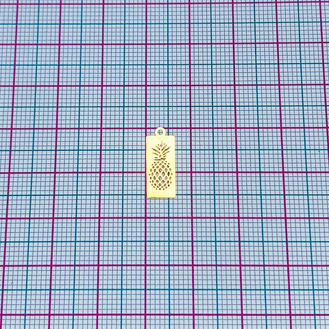 PIÑA PLACA MINI DIJE BAÑO DE ORO T8284