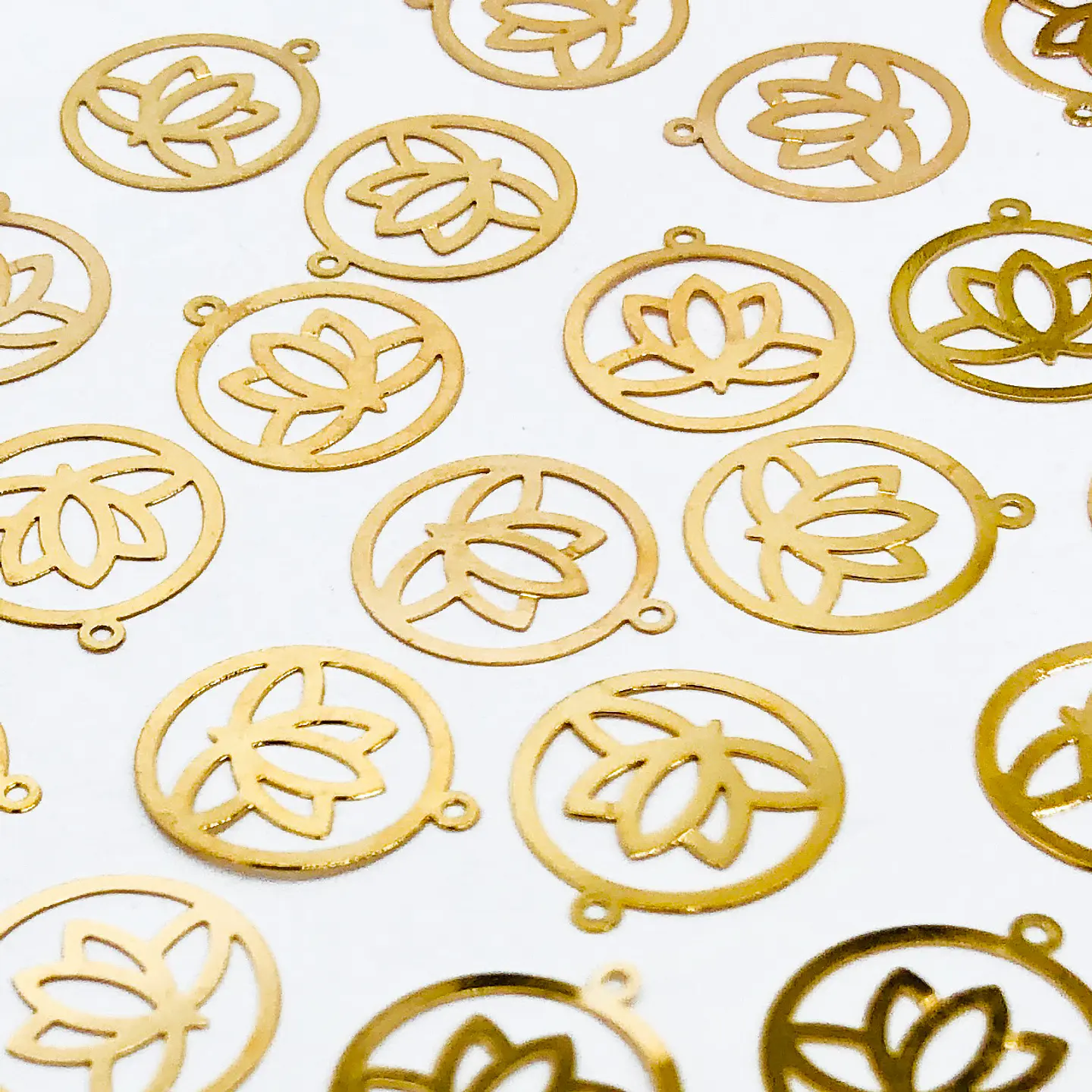 MINI DIJE ✦ FLOR DE LOTO BAÑO DE ORO          1