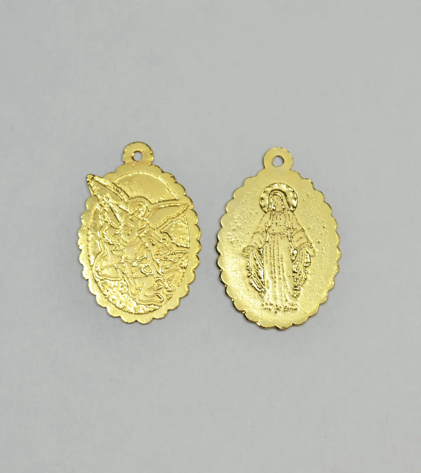MEDALLA SANTOS BAÑO DE ORO 1
