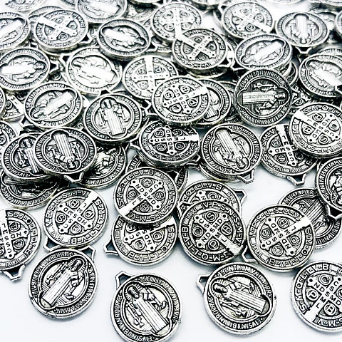 MEDALLA ✦ SAN BENITO ZAMAK